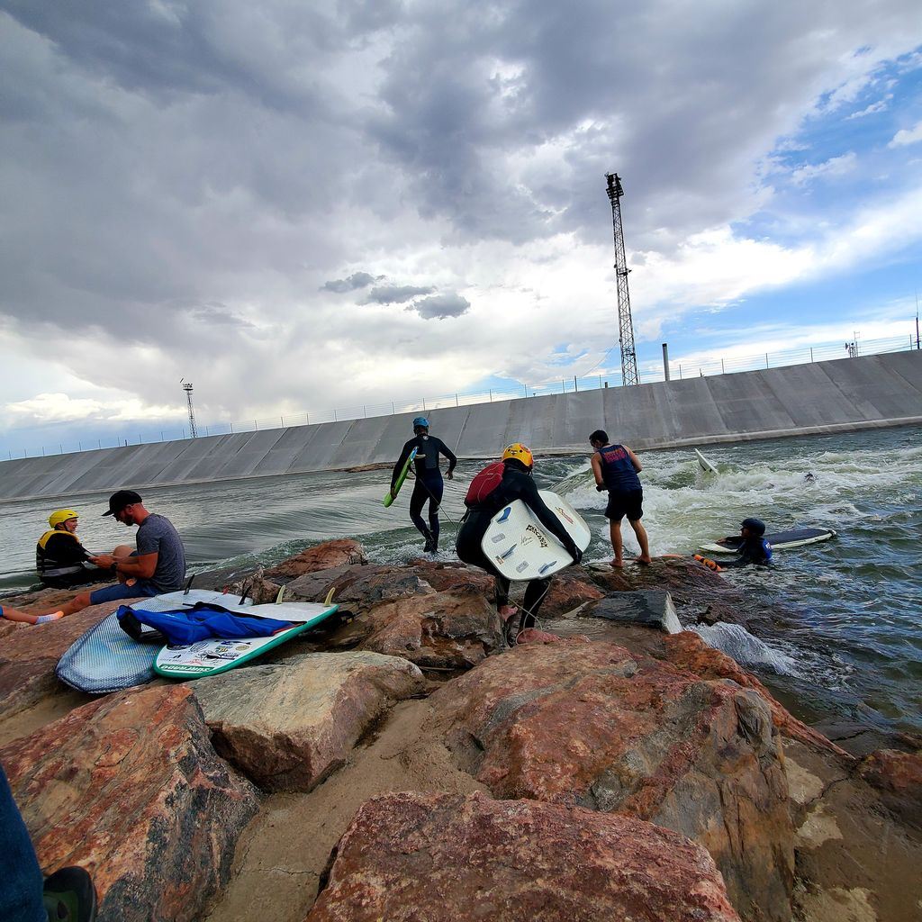 River Surfing Whitewater Park 